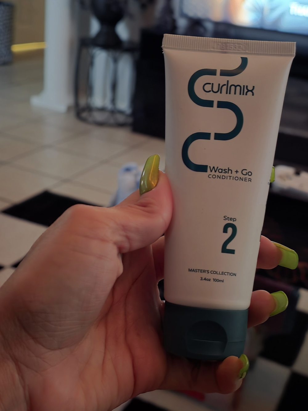 Wash + Go Conditioner Step 2 – White with Teal Accents